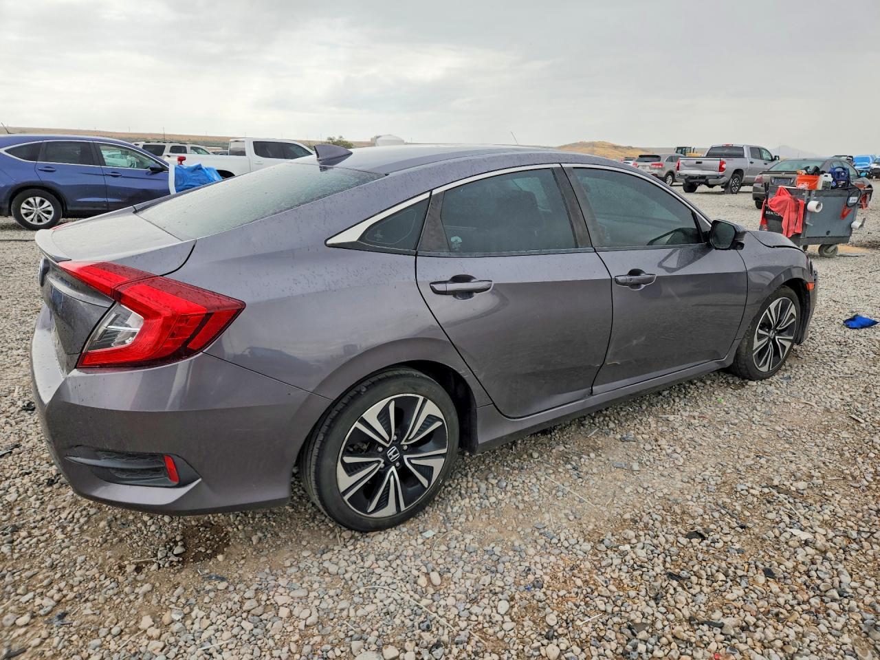 2017 Honda Civic Ex - Image 3