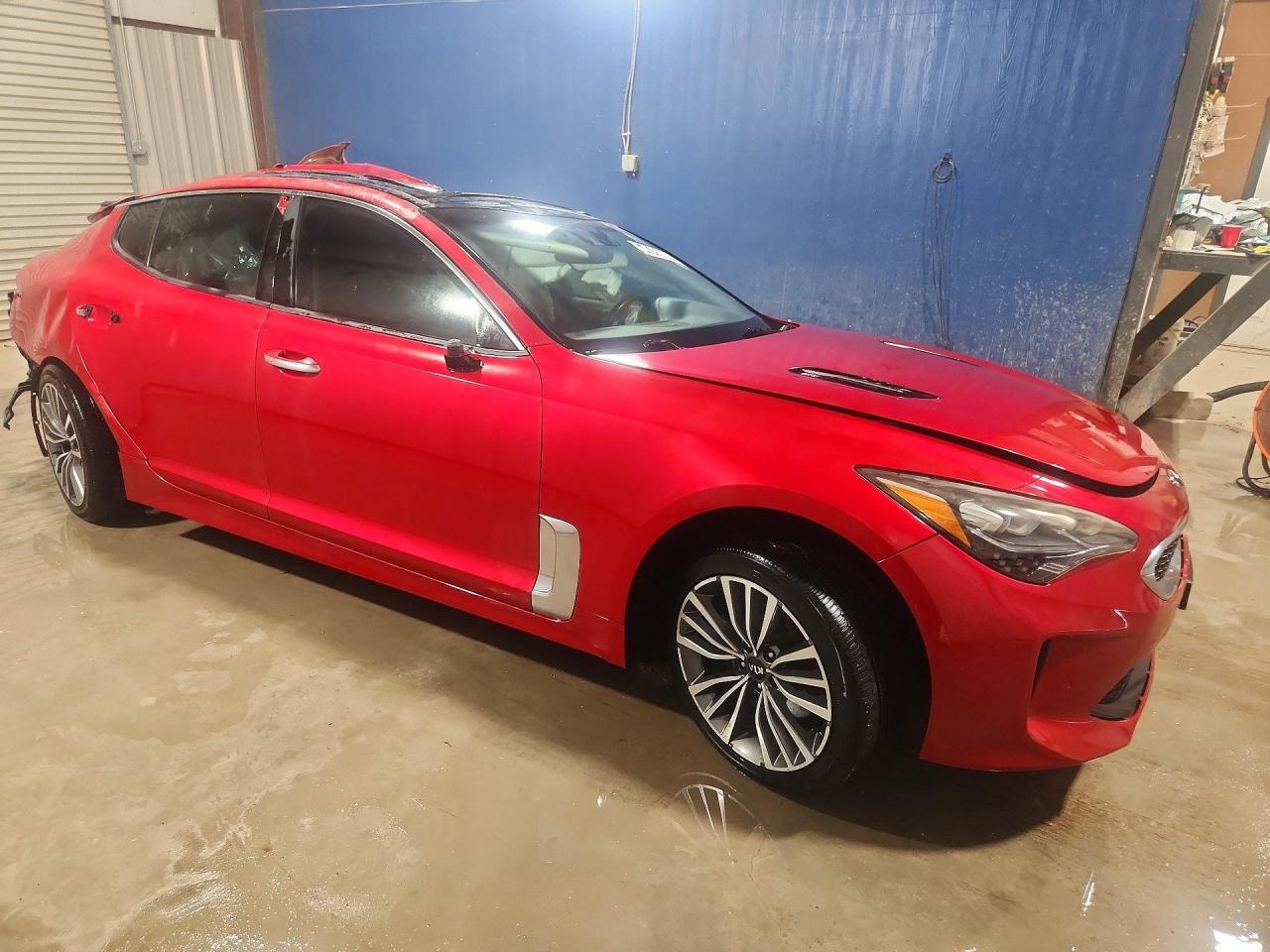 2019 Kia Stinger Premium - Image 4