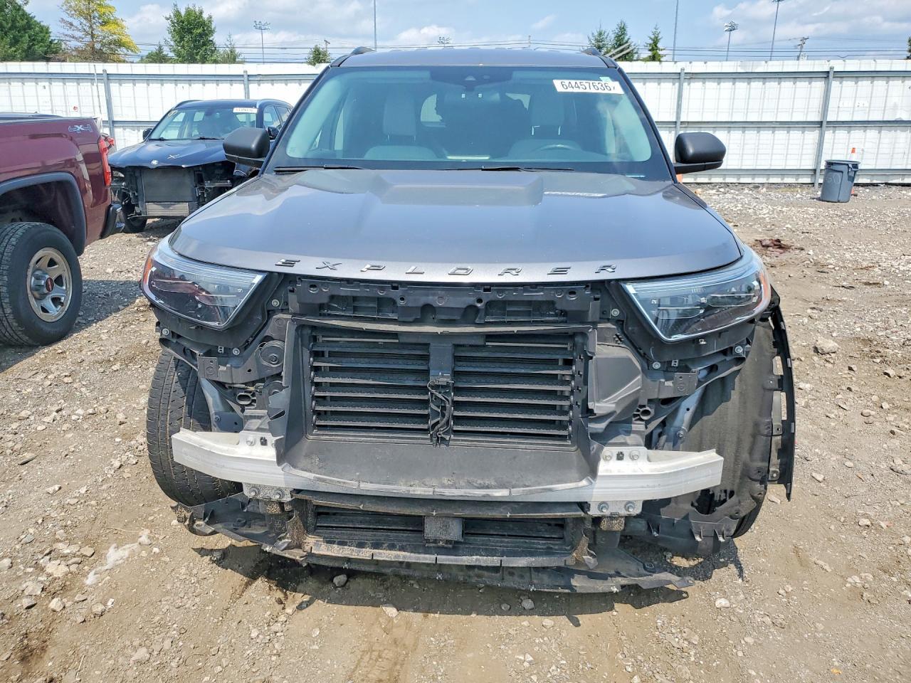 2021 Ford Explorer Xlt - Фото 5