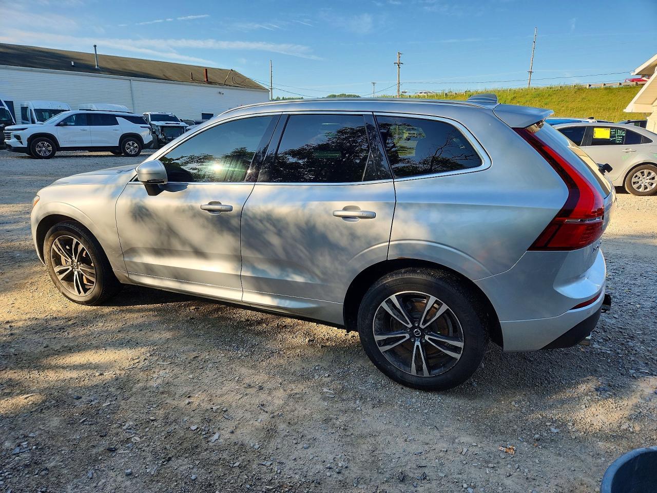 2020 Volvo Xc60 T6 Momentum - Фото 2
