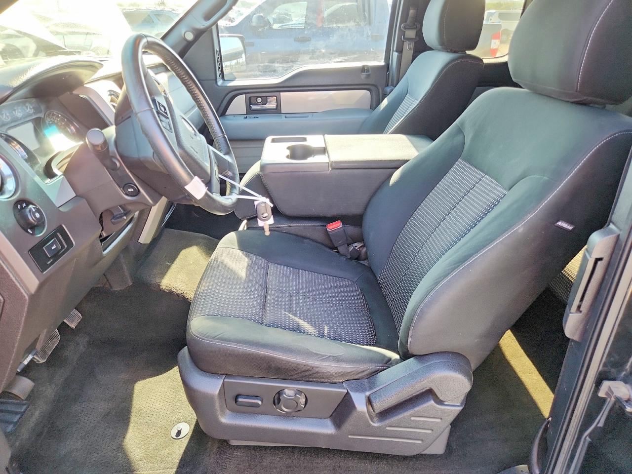 2012 Ford F150 Super Cab - Фото 7