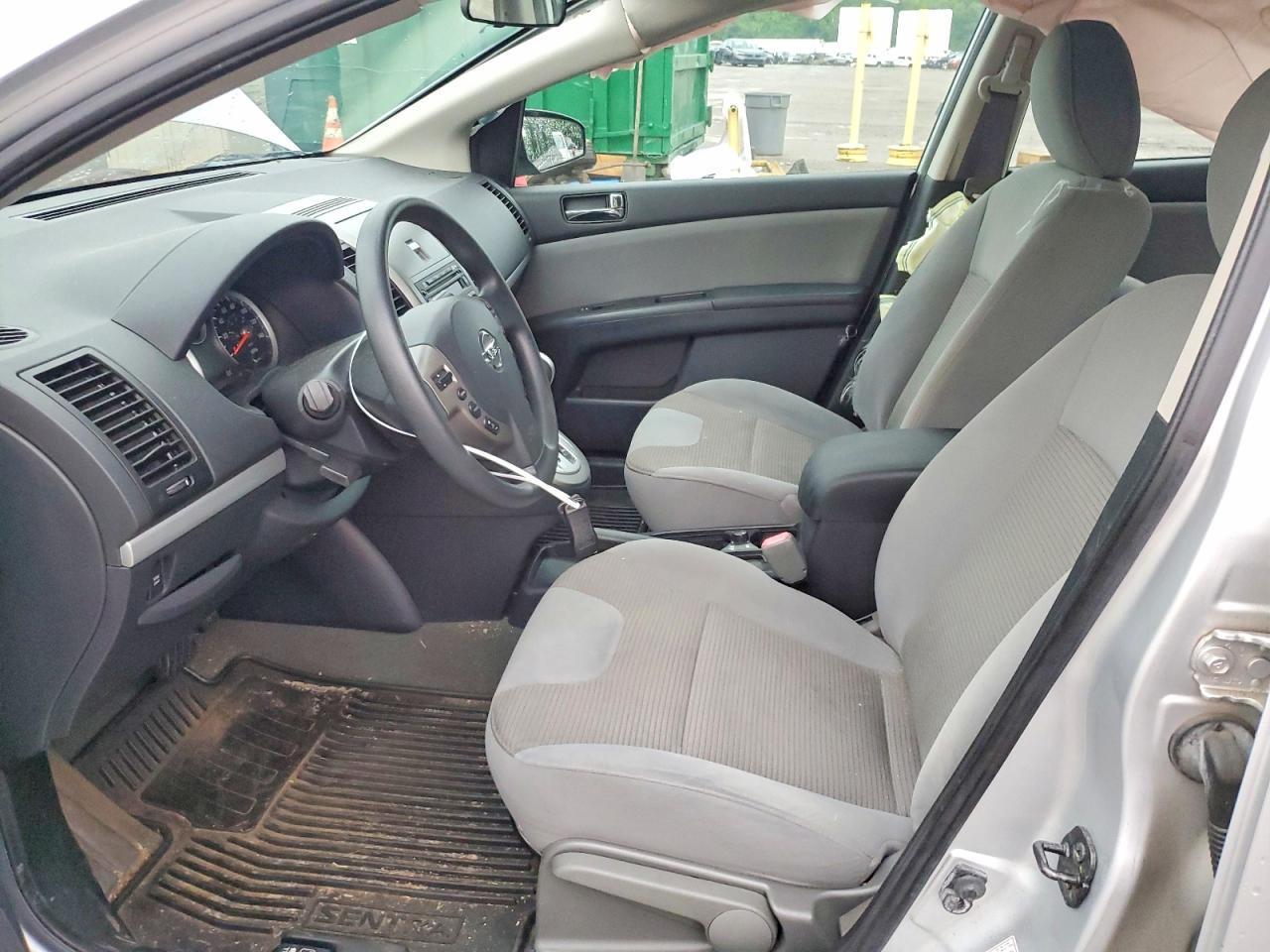 2011 Nissan Sentra 2.0 - Image 7