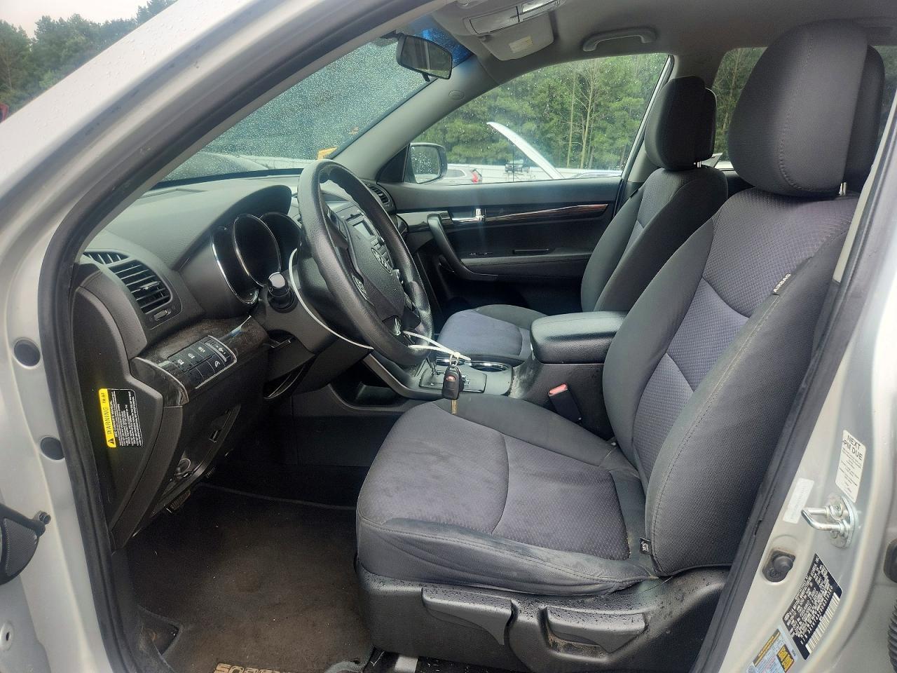 2013 Kia Sorento Lx - Image 7