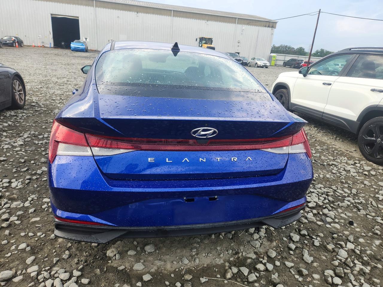 2021 Hyundai Elantra Se - Image 6