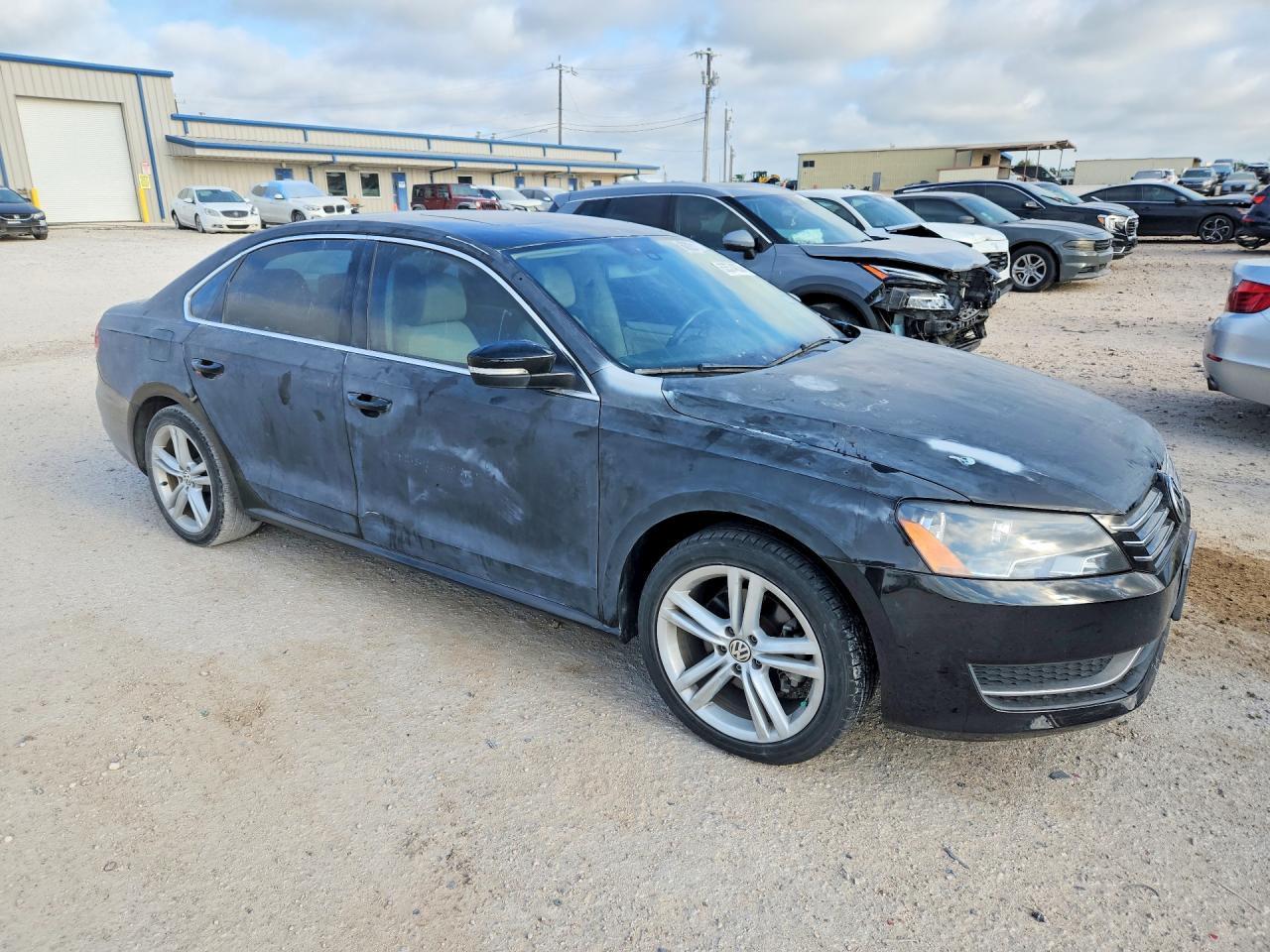 2014 Volkswagen Passat Se - Image 4