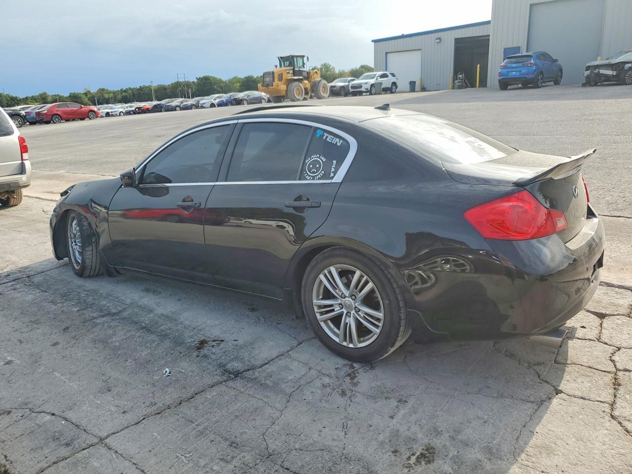 2013 Infiniti G37 Sedan X - Фото 2