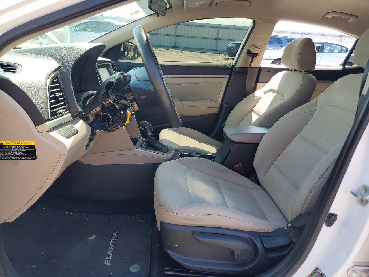 2017 Hyundai Elantra Se - Image 7