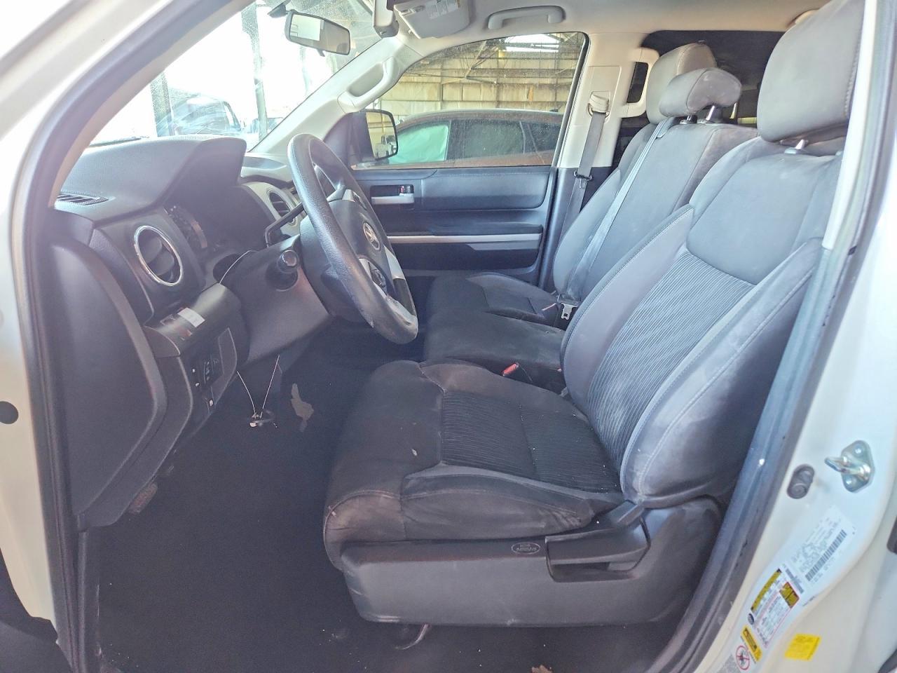 2016 Toyota Tundra Crewmax Sr5 - Image 7