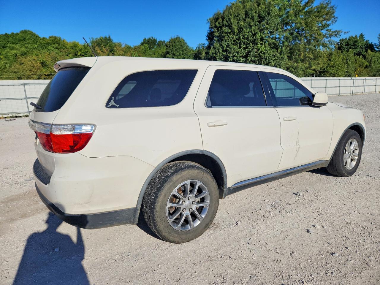 2012 Dodge Durango Sxt - Image 3