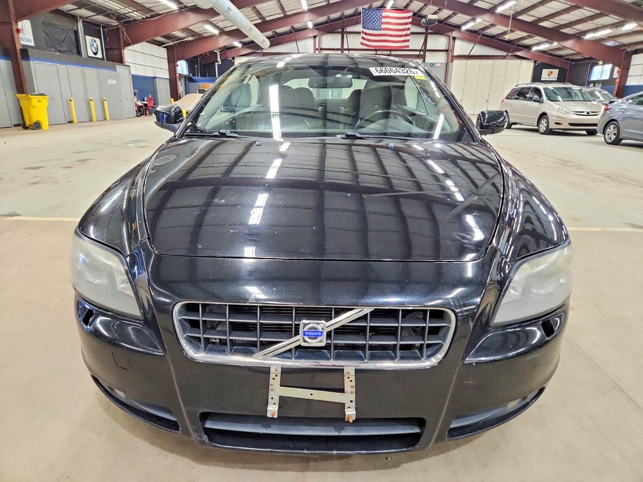 2012 Volvo C70 T5 - Image 5