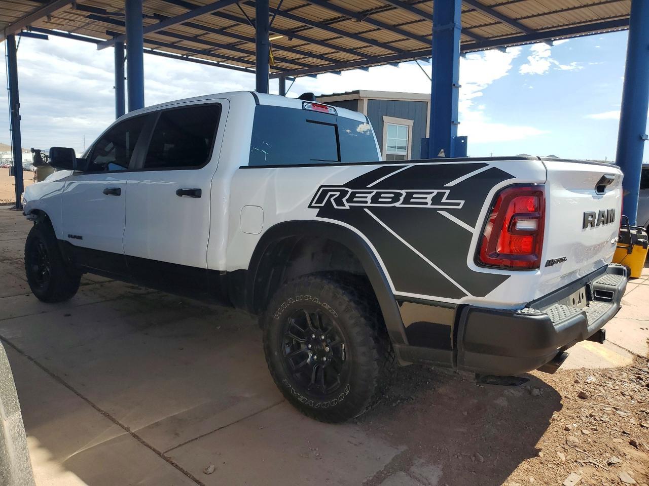 2025 Ram 1500 Rebel - Фото 2