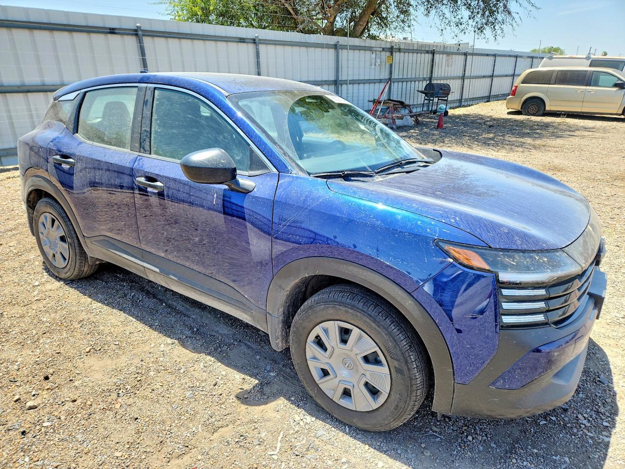 2025 Nissan Kicks S - Фото 4