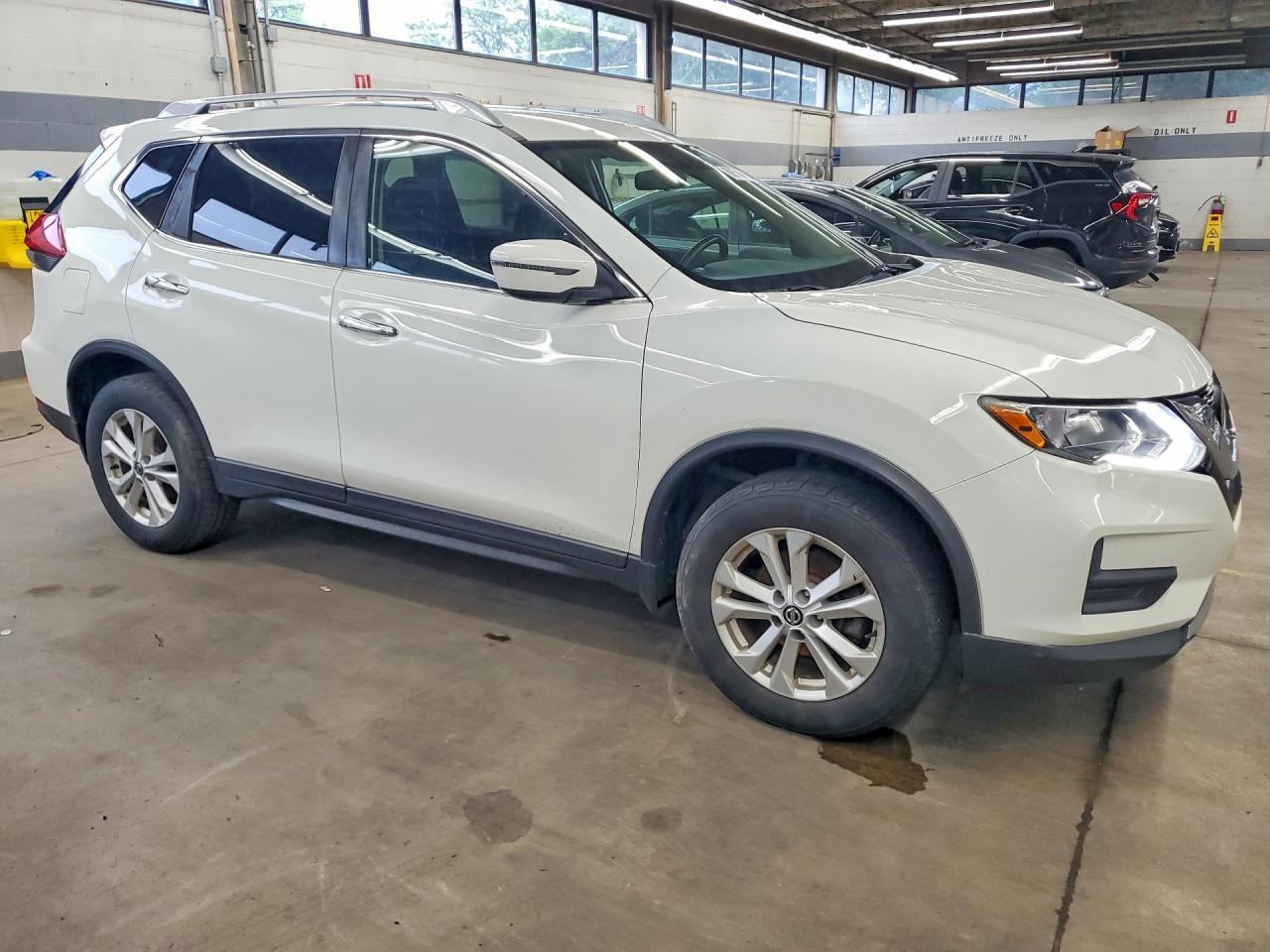 2018 Nissan Rogue S - Фото 4