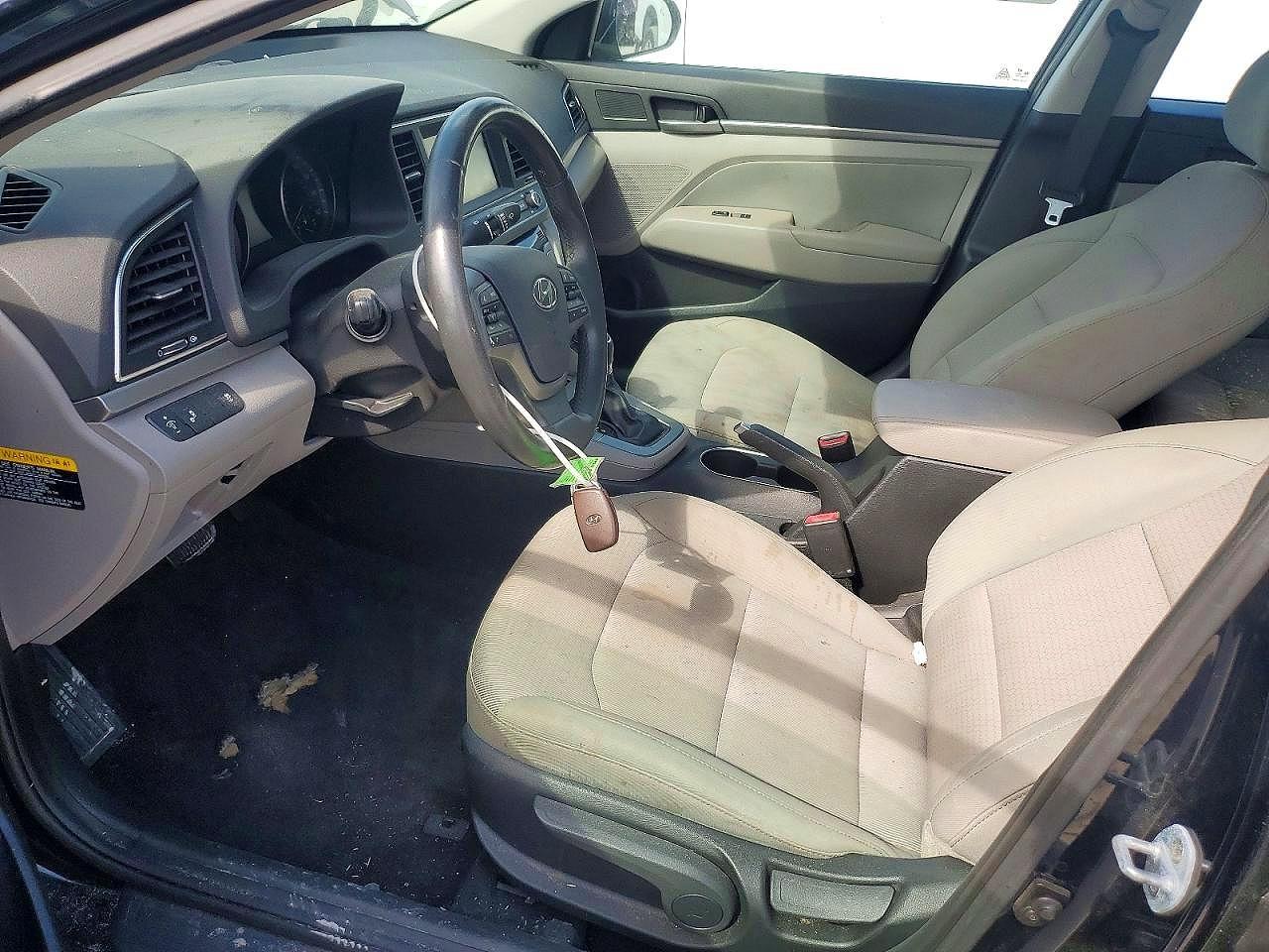2017 Hyundai Elantra Se - Image 7