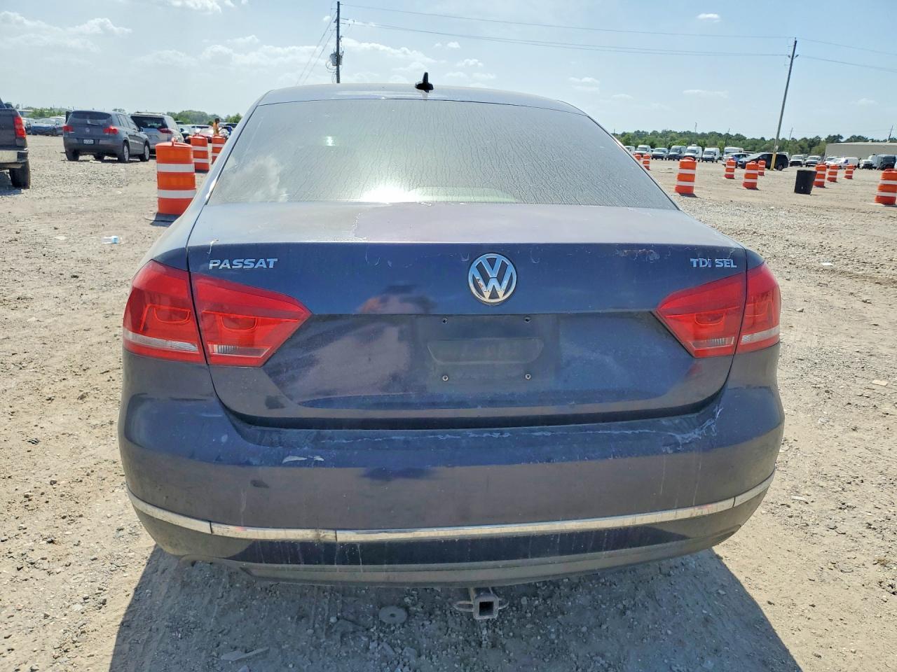 2012 Volkswagen Passat Sel - Image 6
