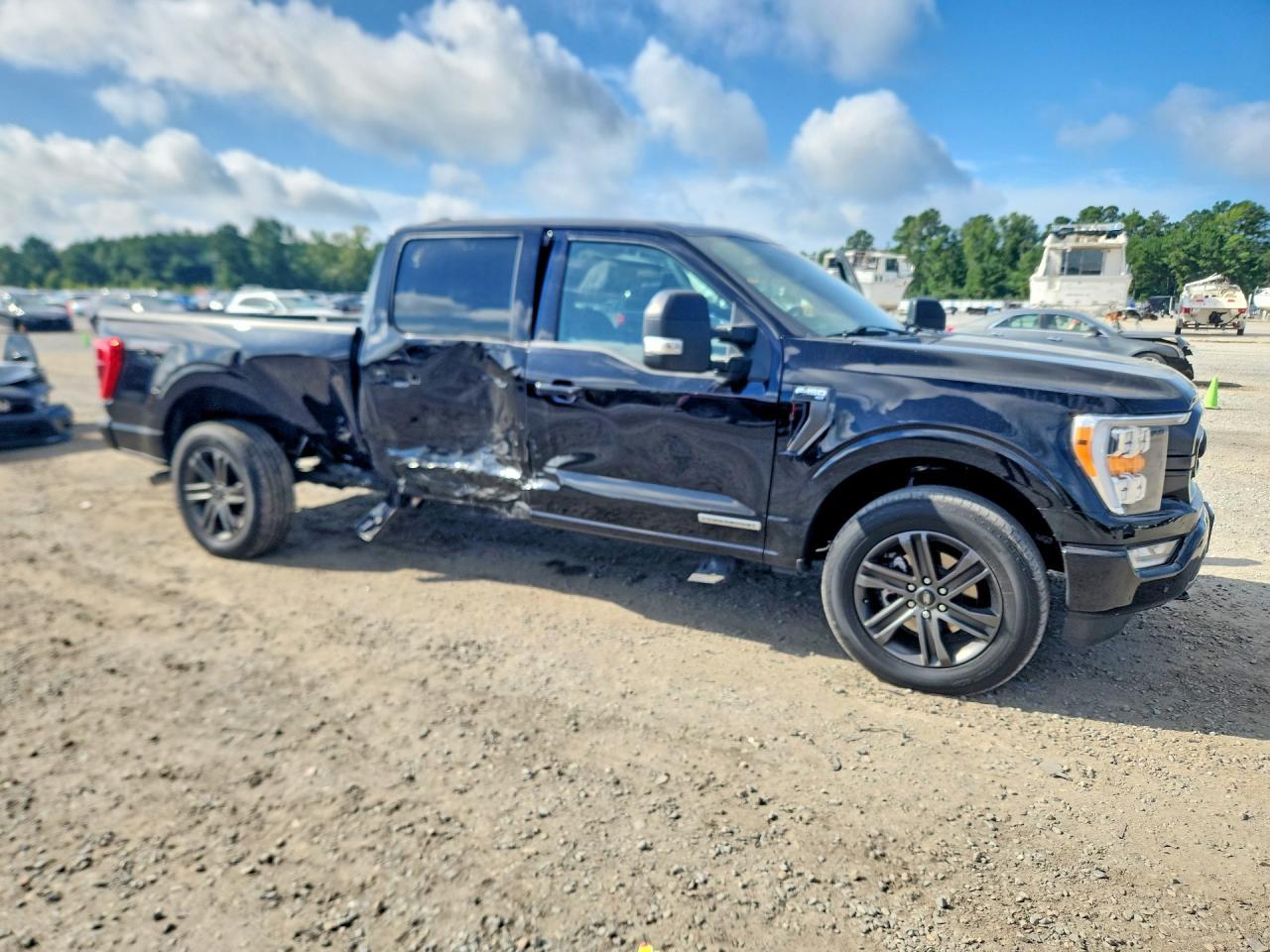 2022 Ford F150 Supercrew - Image 4