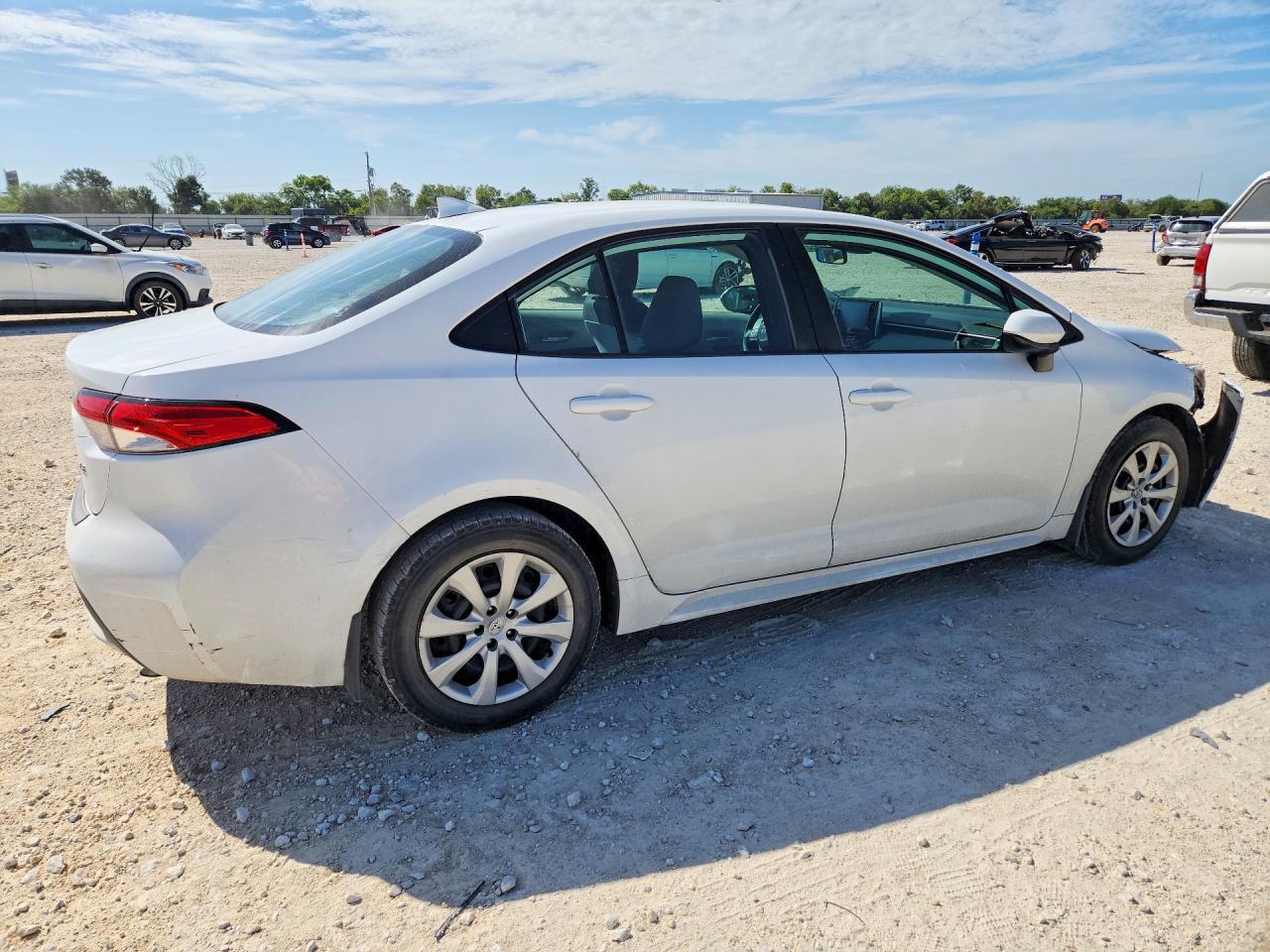2021 Toyota Corolla Le - Фото 3