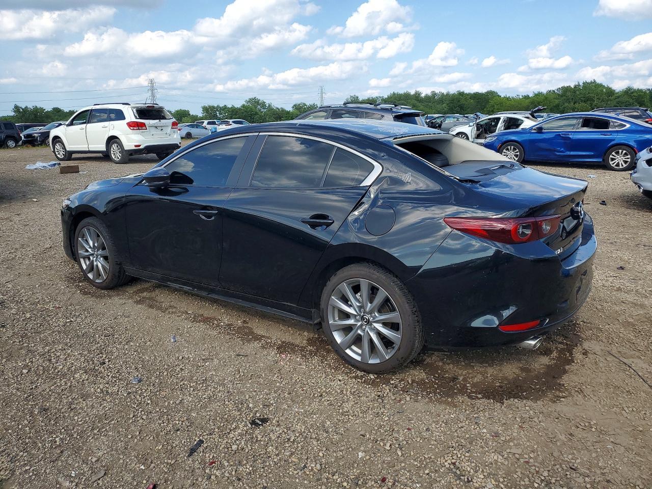 2026 Mazda 3 Preferred - Фото 2