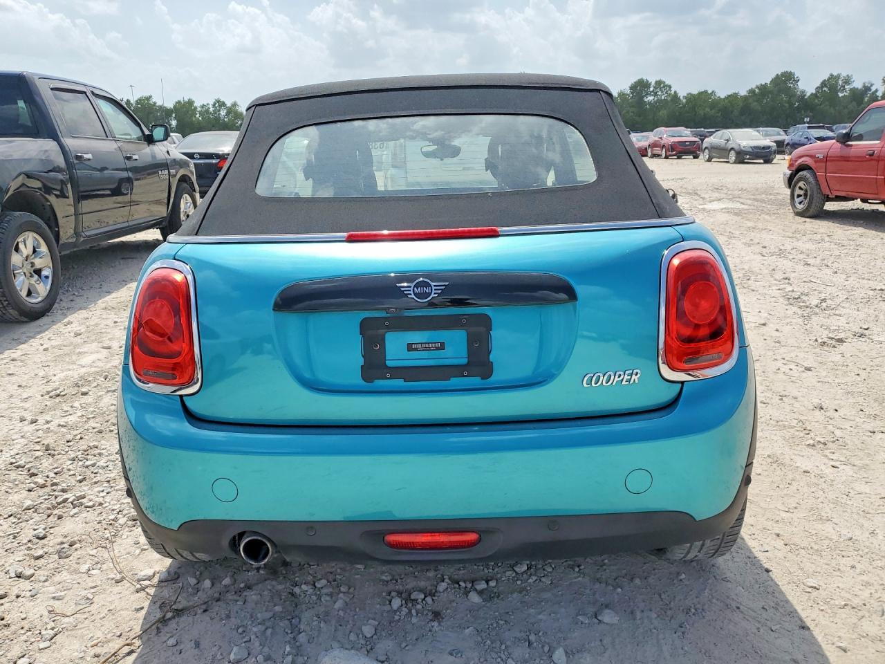 2019 Mini Cooper - Image 6