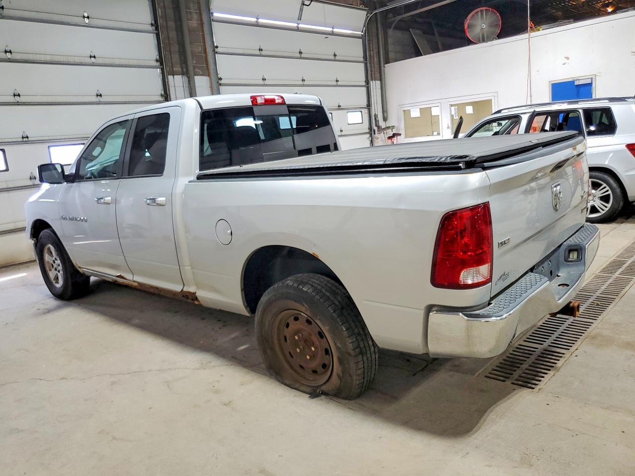 2011 Dodge Ram 1500 - Фото 2