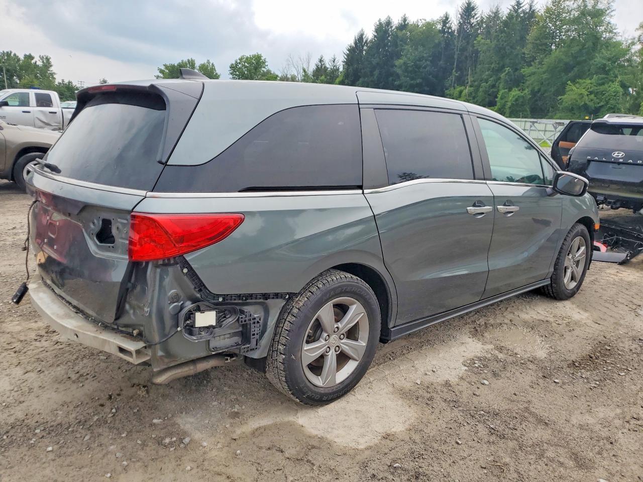 2018 Honda Odyssey Ex - Фото 3
