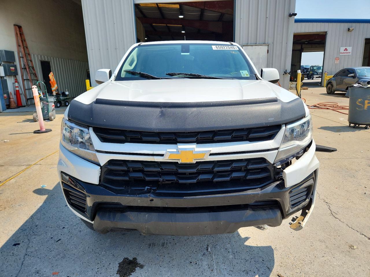 2022 Chevrolet Colorado - Image 5