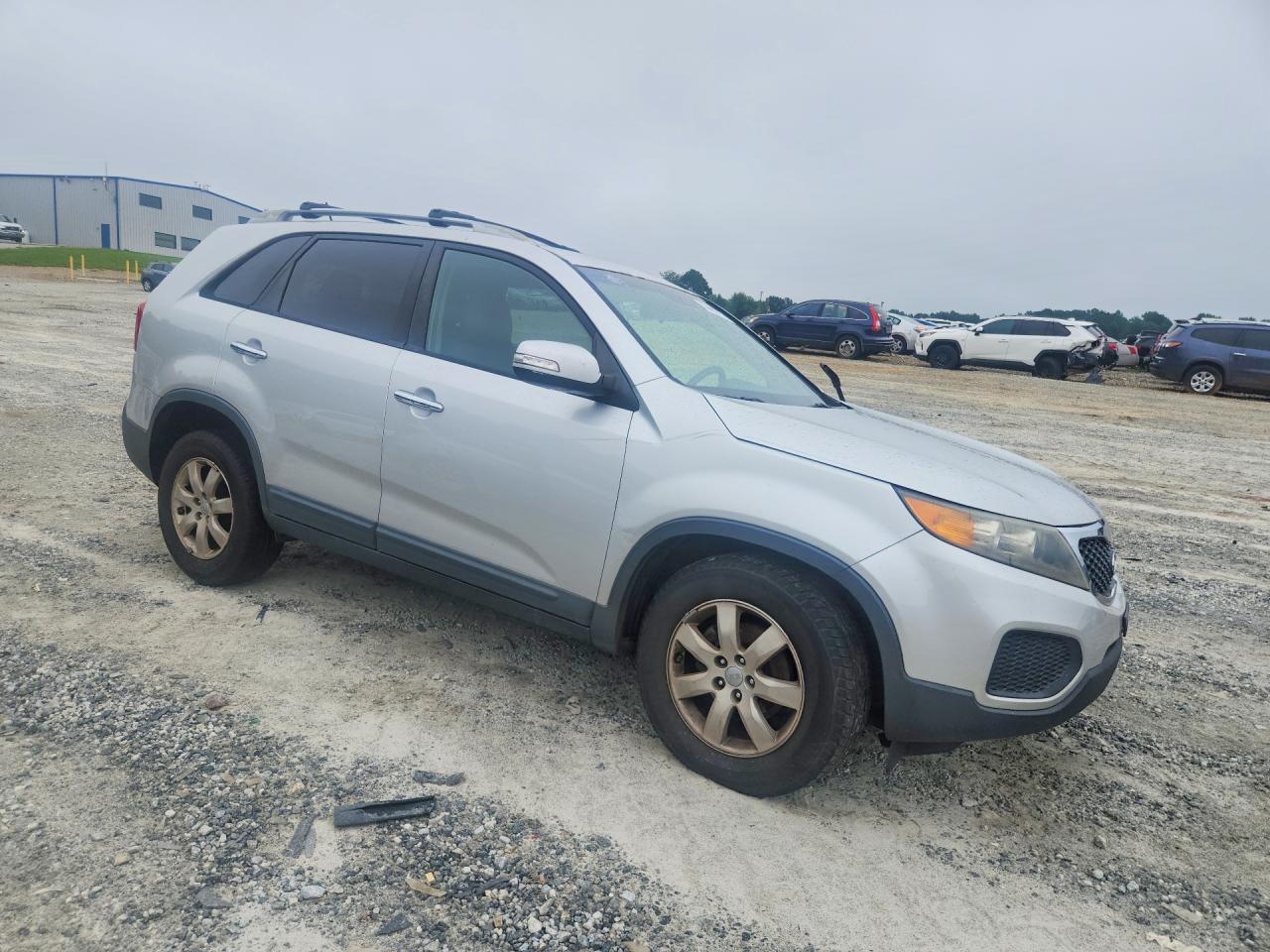 2013 Kia Sorento Lx - Image 4