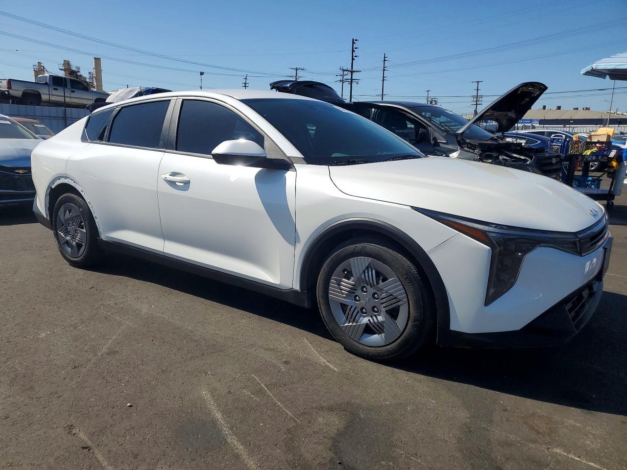 2025 Kia K4 Lx - Image 4