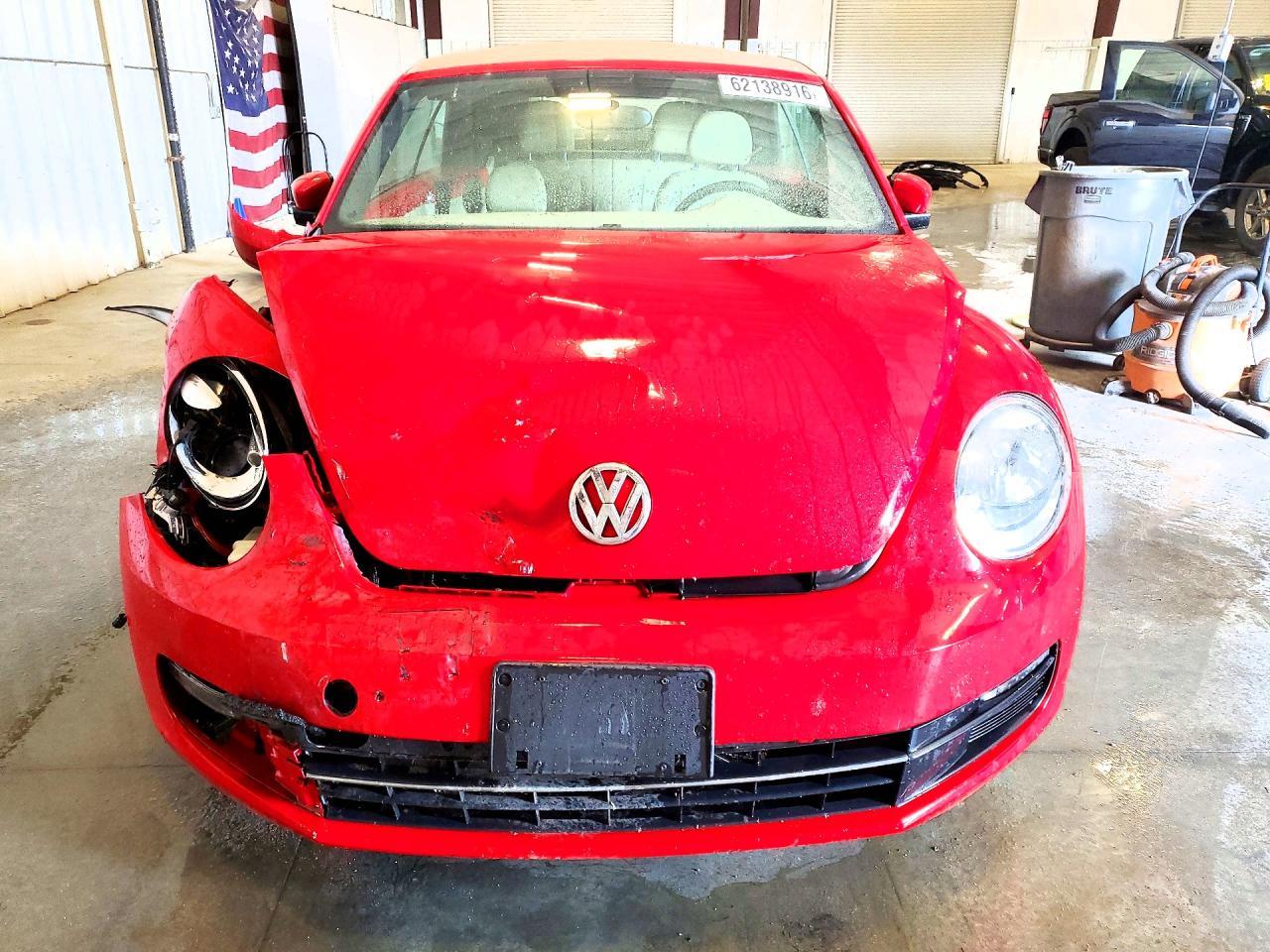 2014 Volkswagen Beetle - Фото 5