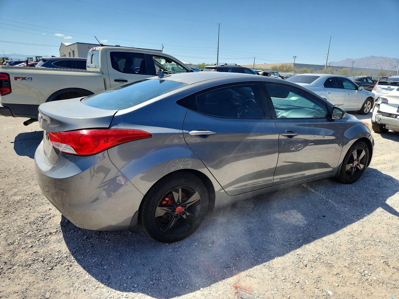 2013 Hyundai Elantra Gls - Фото 3