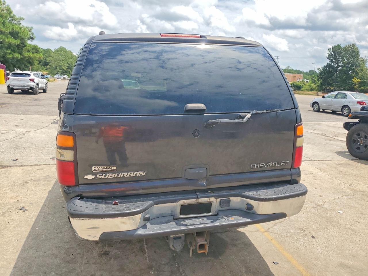 2004 Chevrolet Suburban C1500 - Фото 6