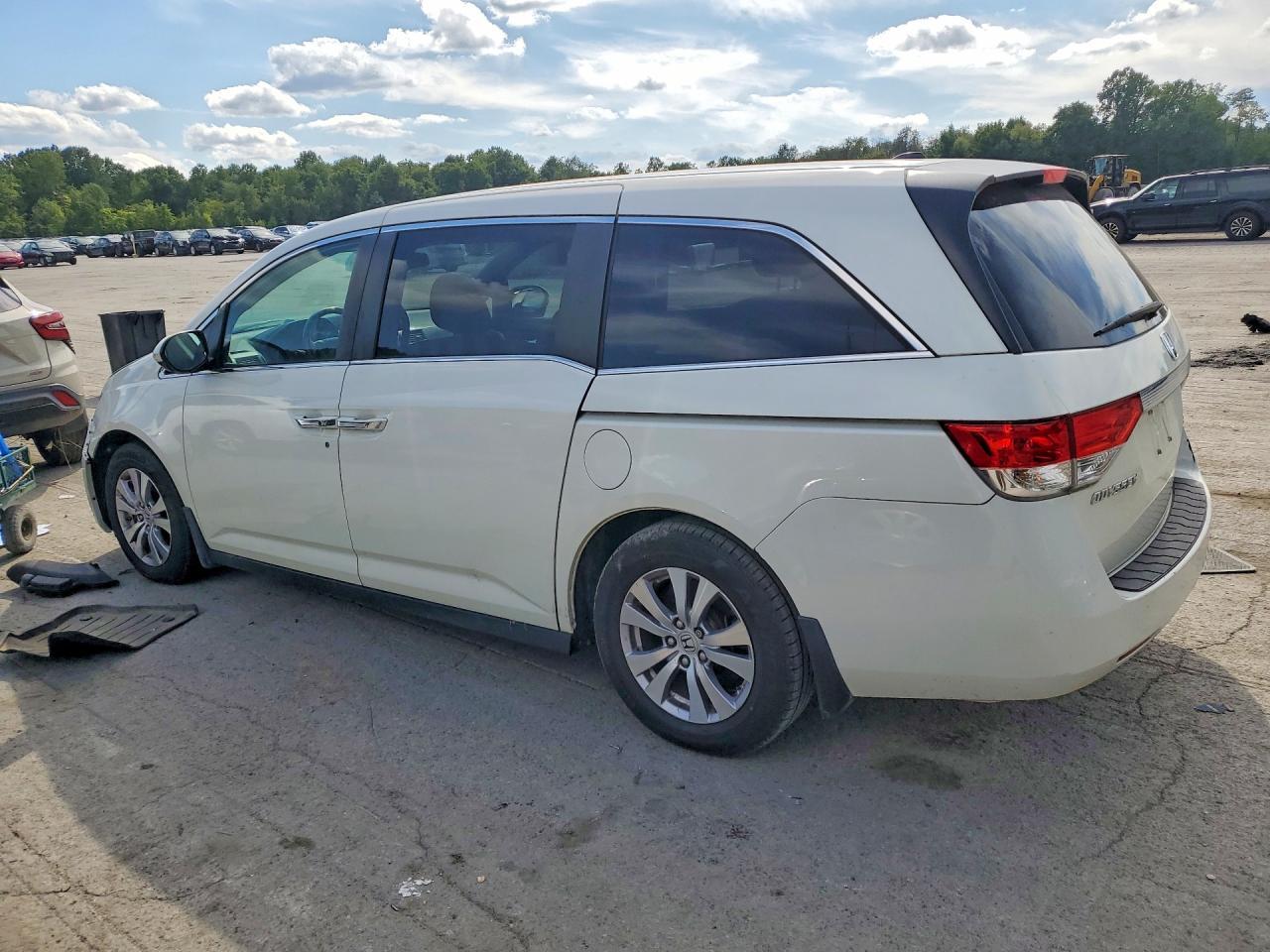 2016 Honda Odyssey Exl - Image 2