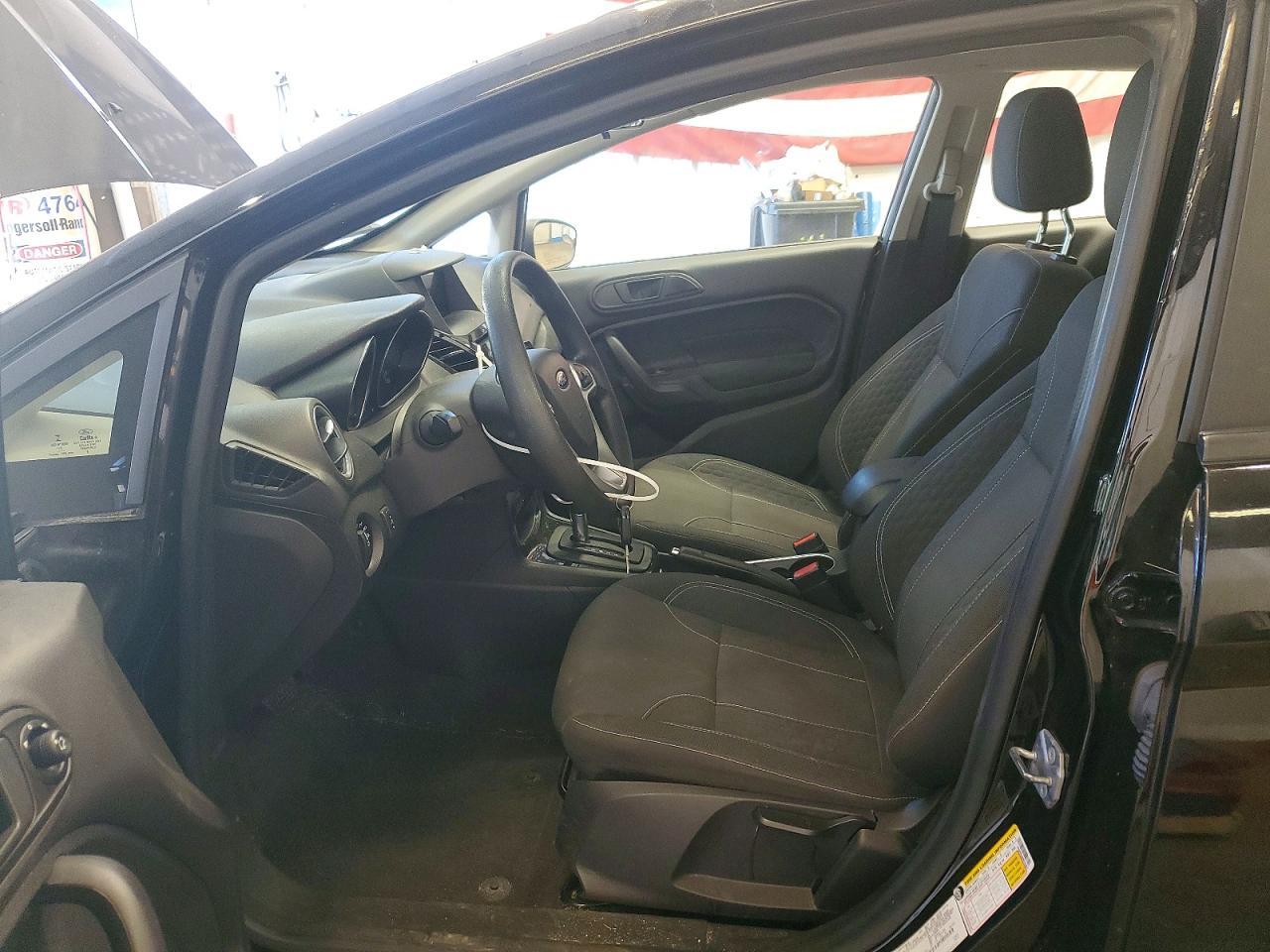 2019 Ford Fiesta Se - Фото 7