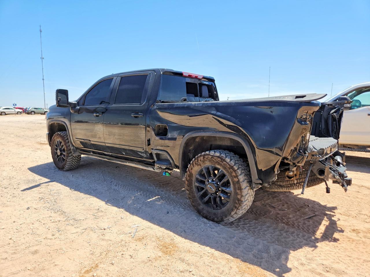 2026 Chevrolet Silverado K2500 High Country - Фото 2