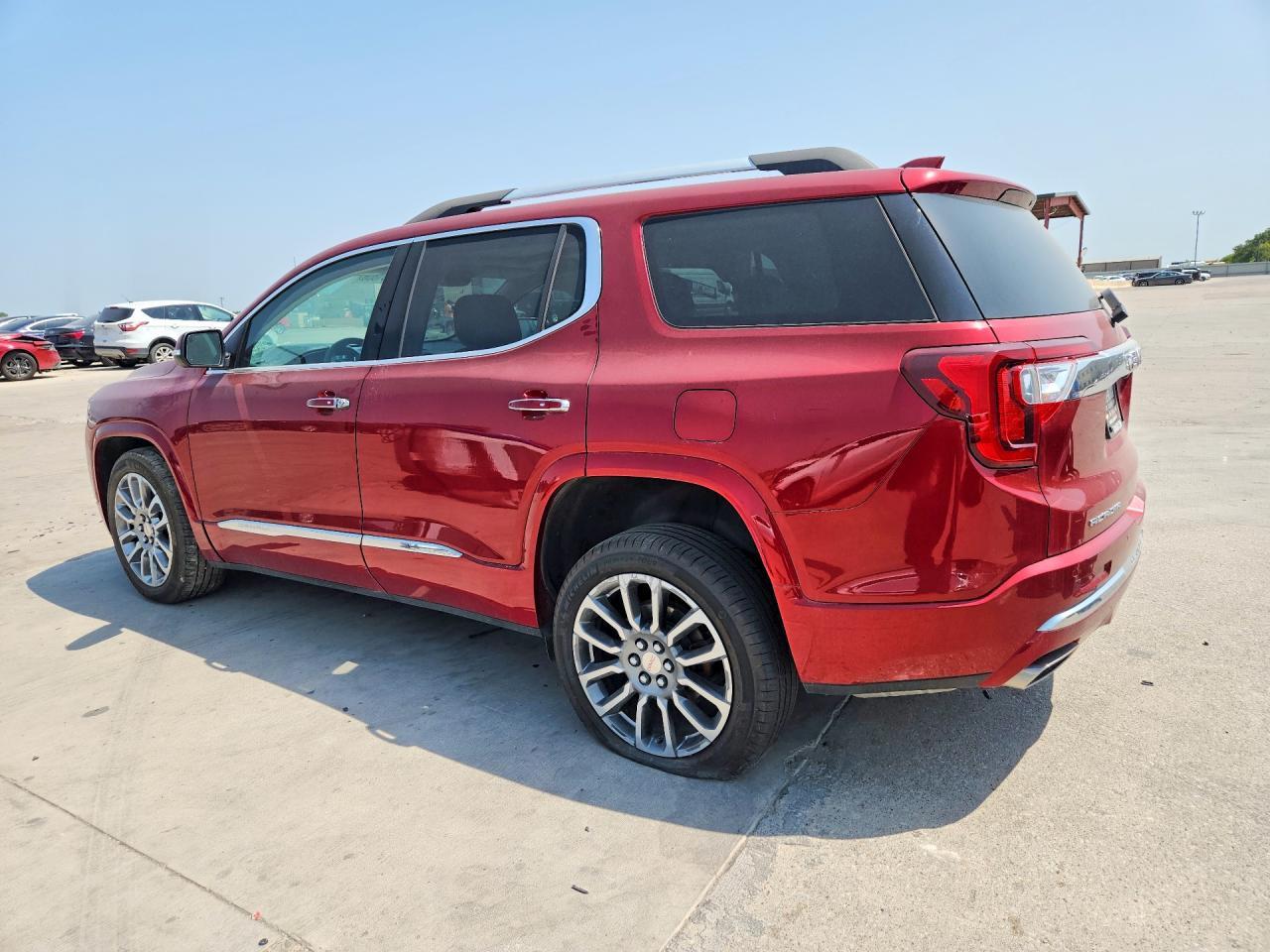 2023 GMC Acadia Denali - Фото 2