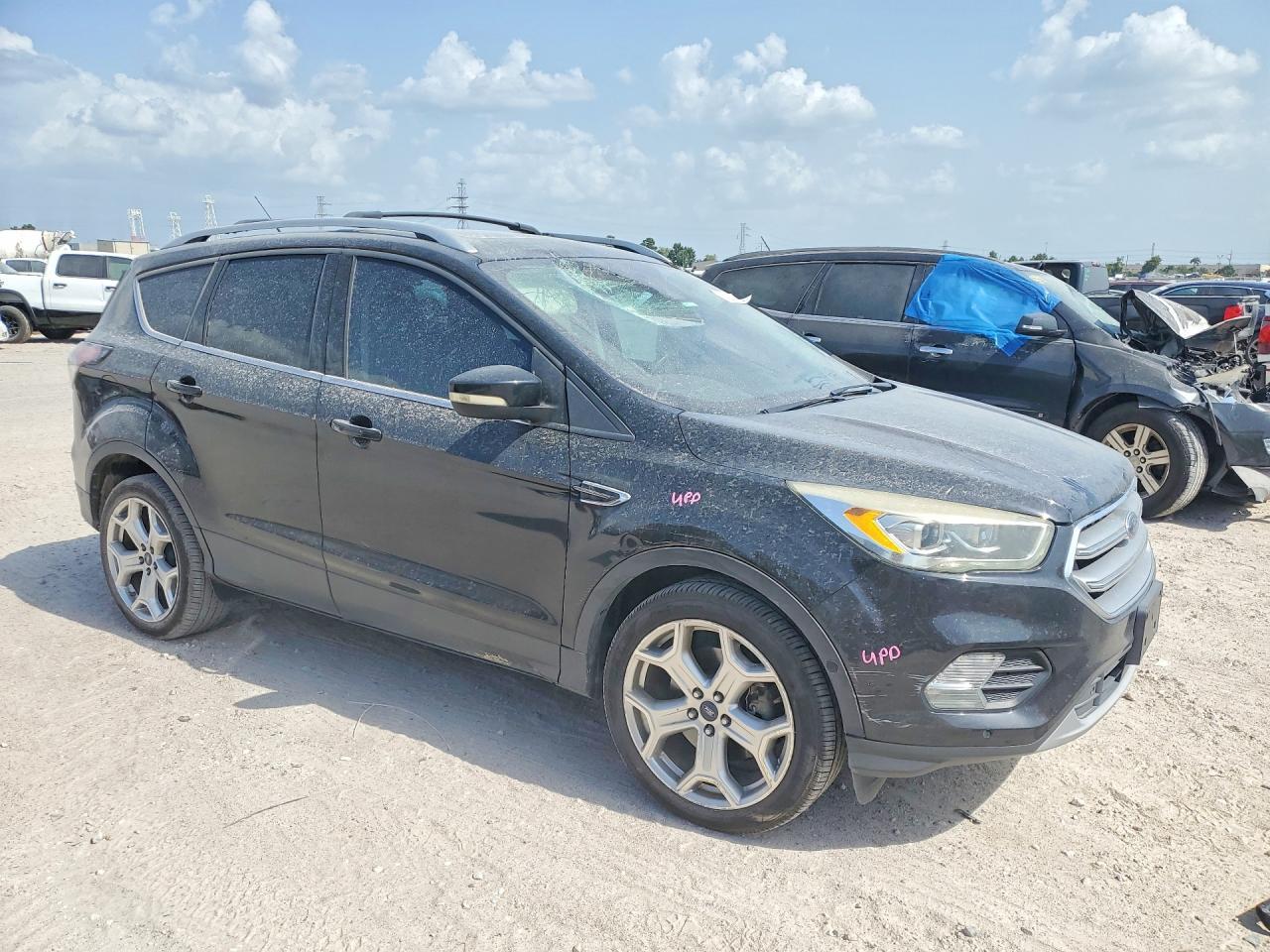 2017 Ford Escape Titanium - Image 4