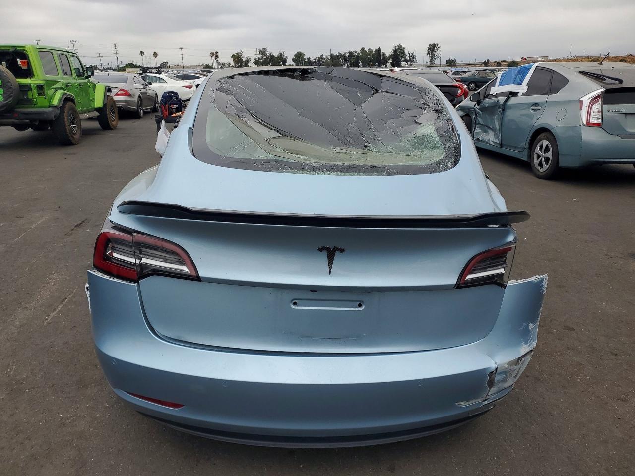 2021 Tesla Model 3 - Image 6