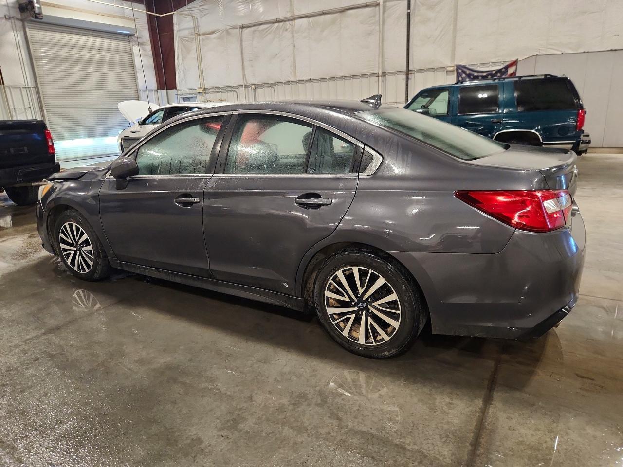2018 Subaru Legacy 2.5I Premium - Image 2