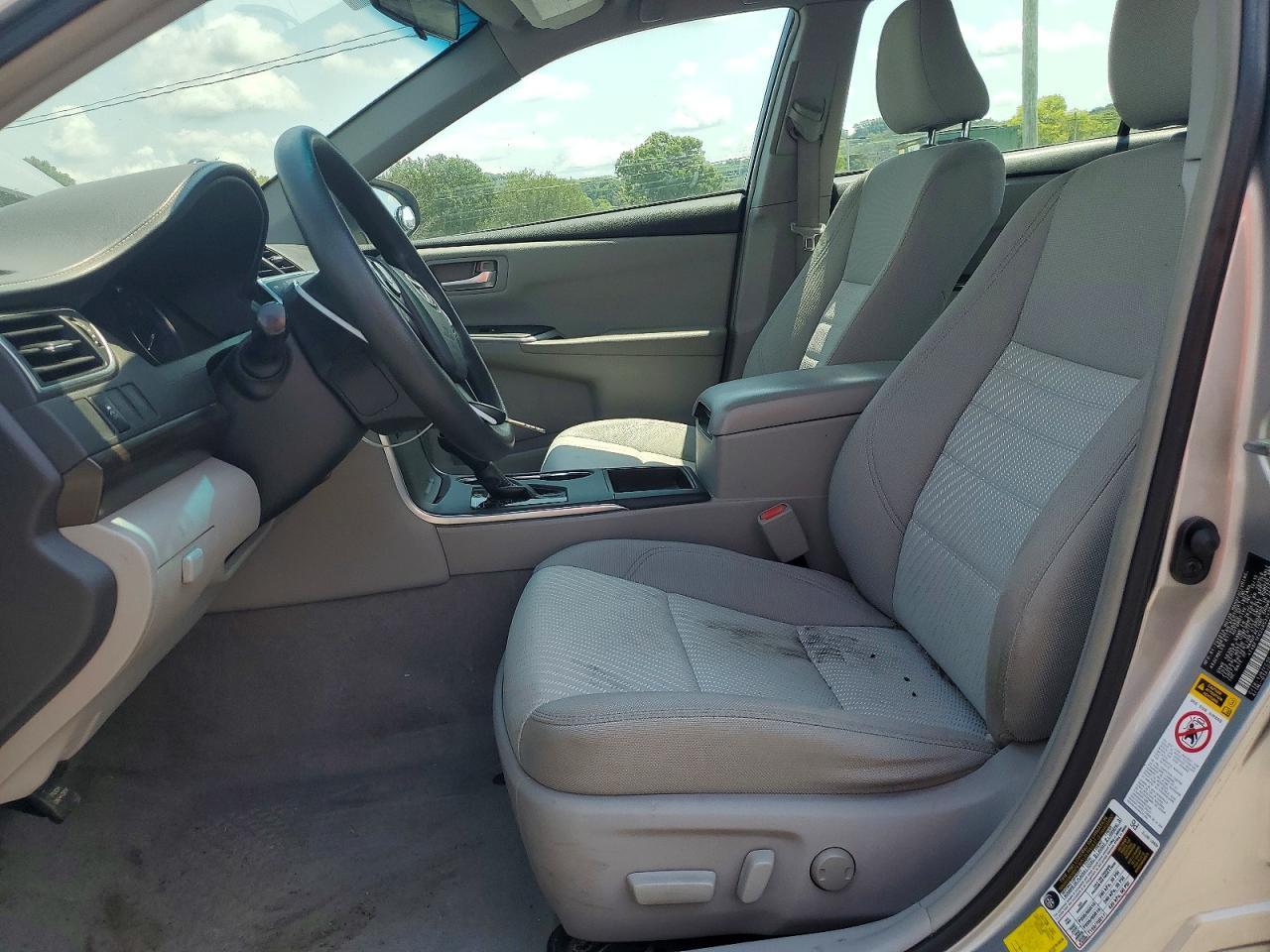 2016 Toyota Camry Le - Фото 7