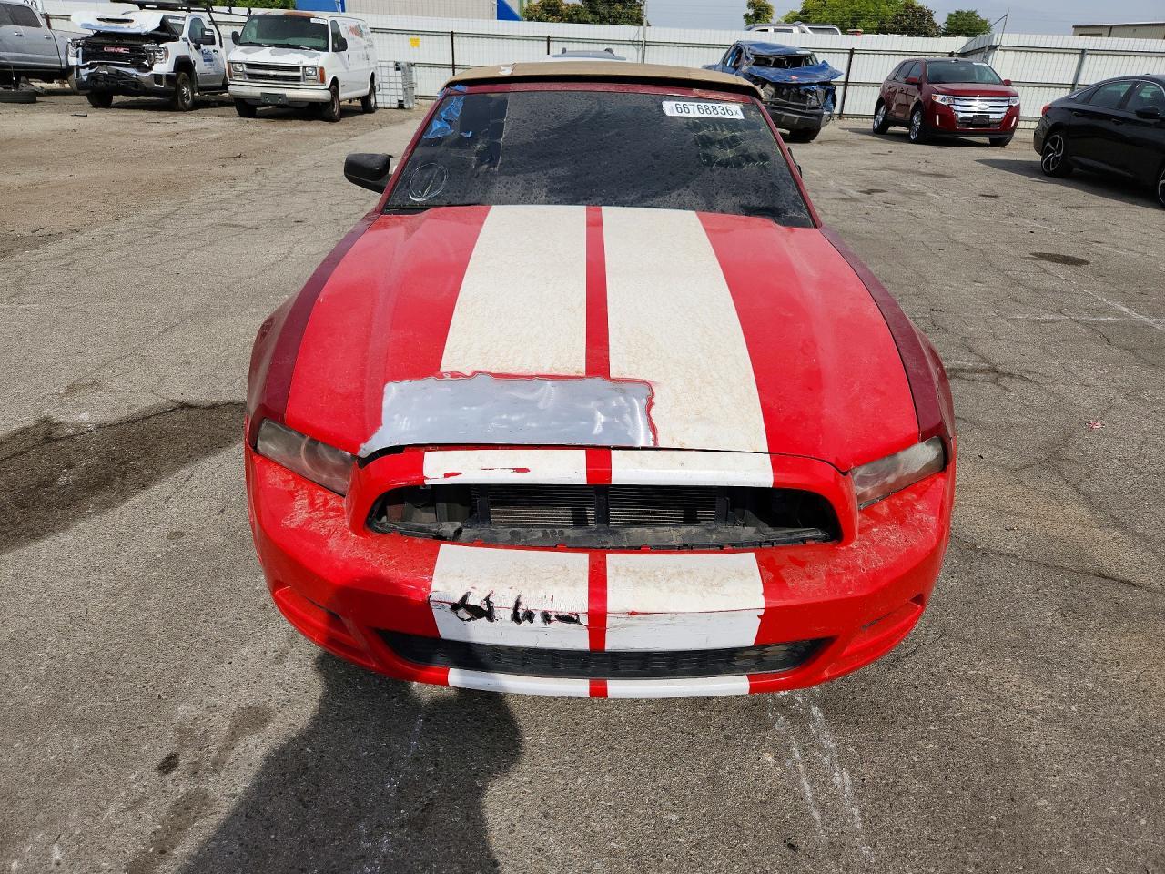 2013 Ford Mustang - Image 5