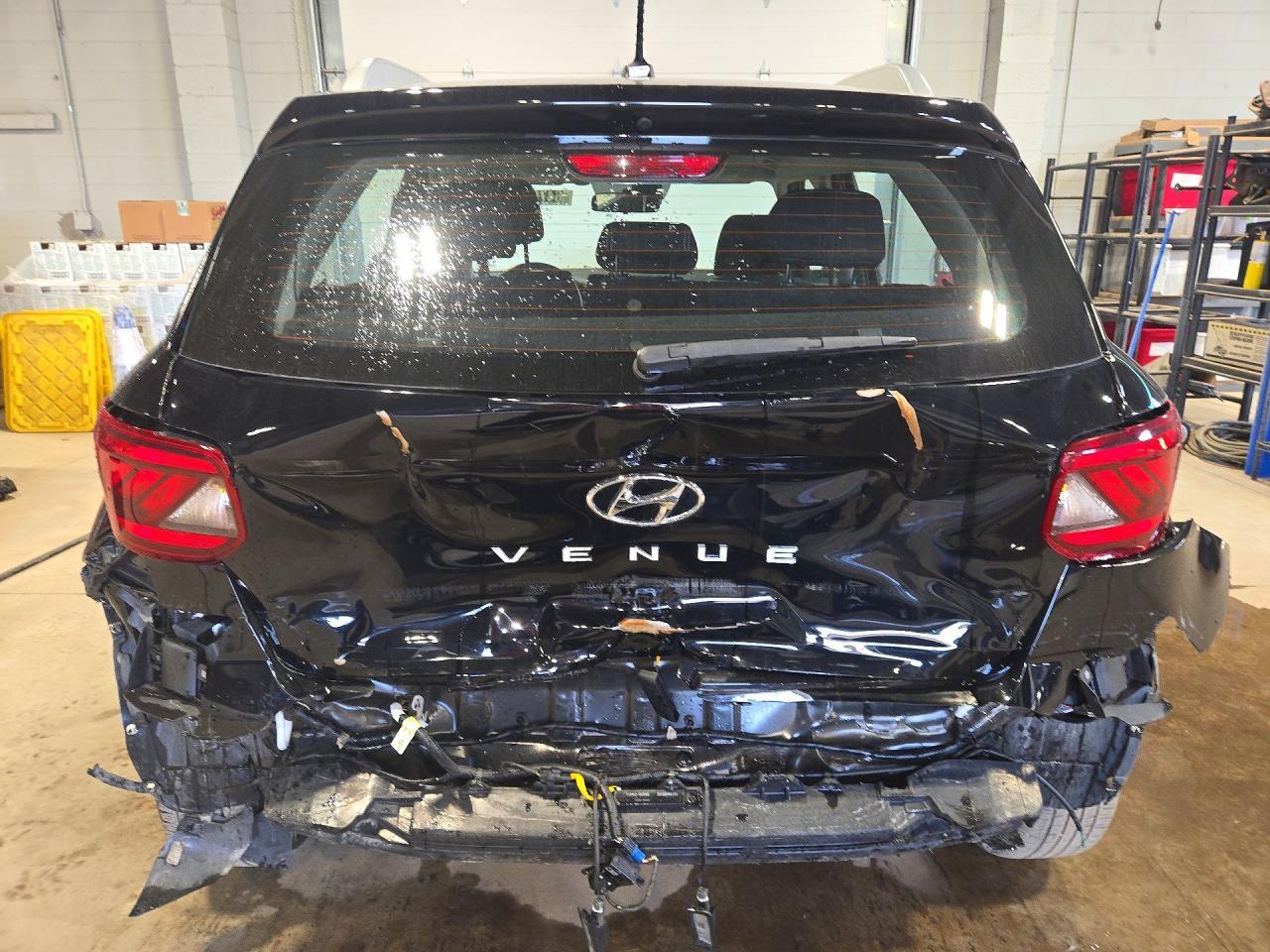 2025 Hyundai Venue Sel - Image 6