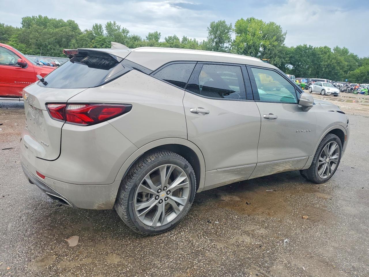 2021 Chevrolet Blazer Premier - Фото 3