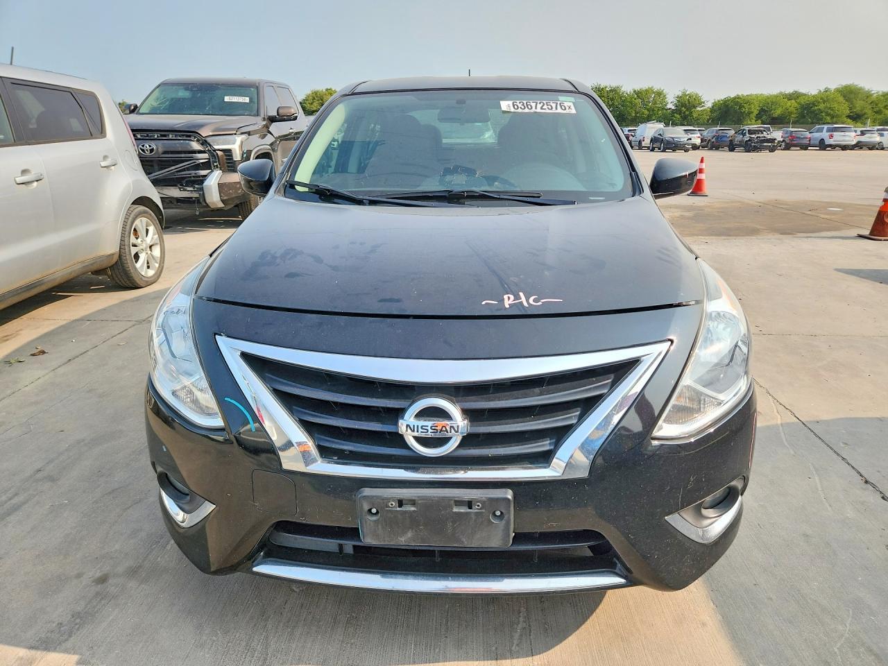 2017 Nissan Versa 1.6 S - Image 5