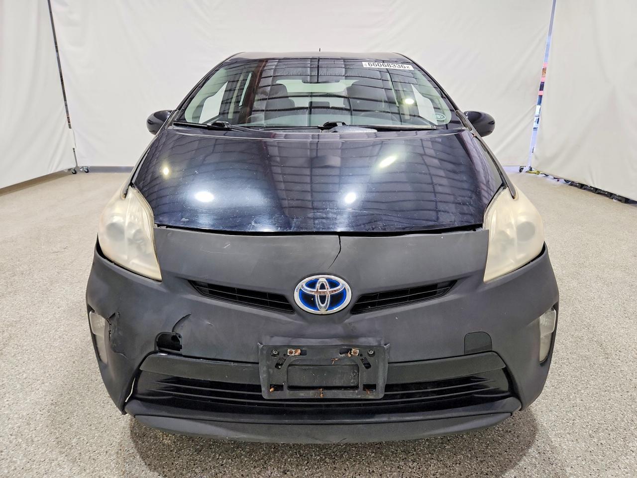 2013 Toyota Prius Two - Image 5