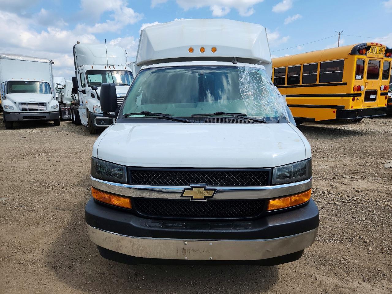 2019 Chevrolet Express G3500 - Фото 5