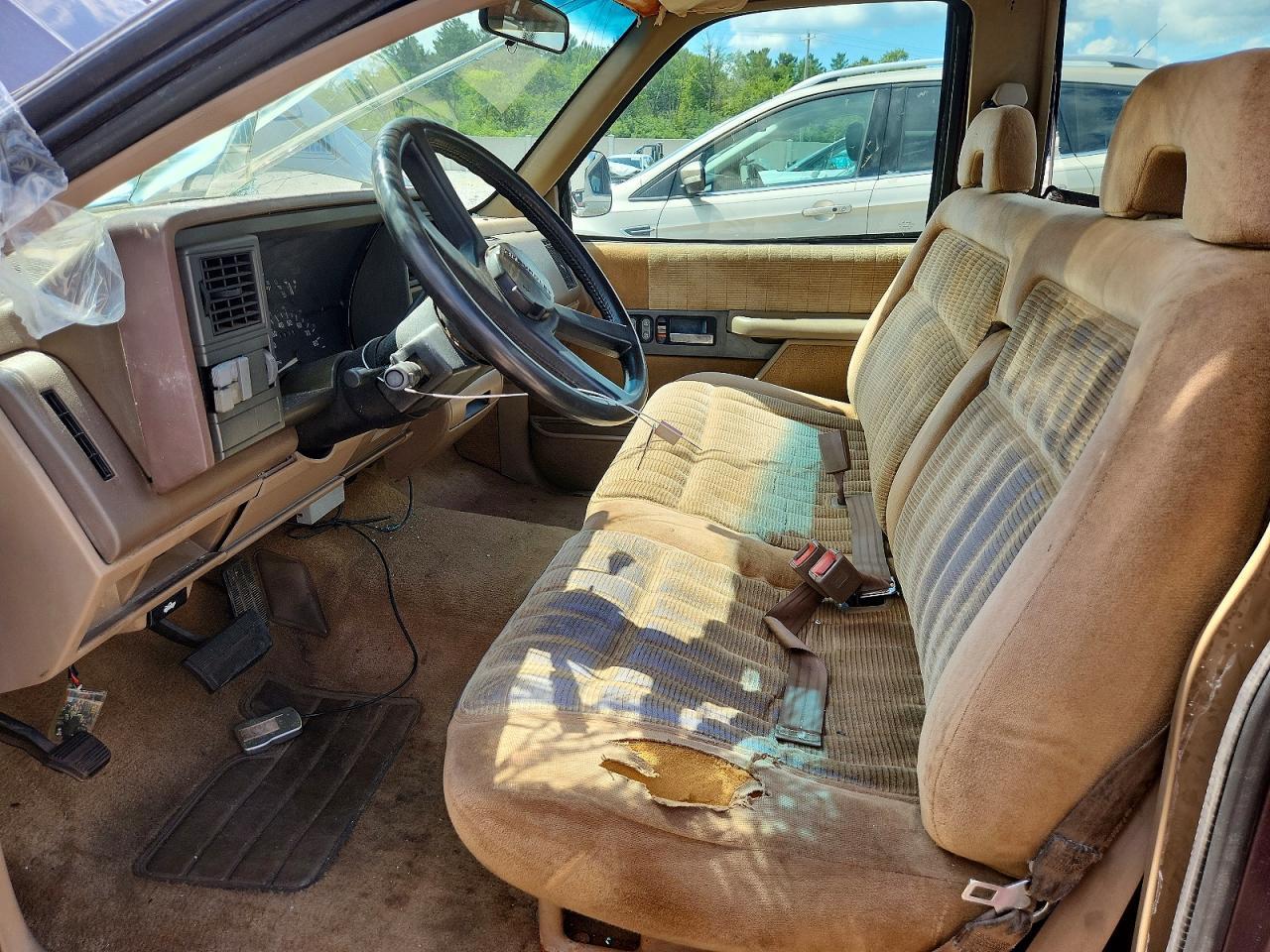 1993 Chevrolet Gmt-400 C1500 - Image 7