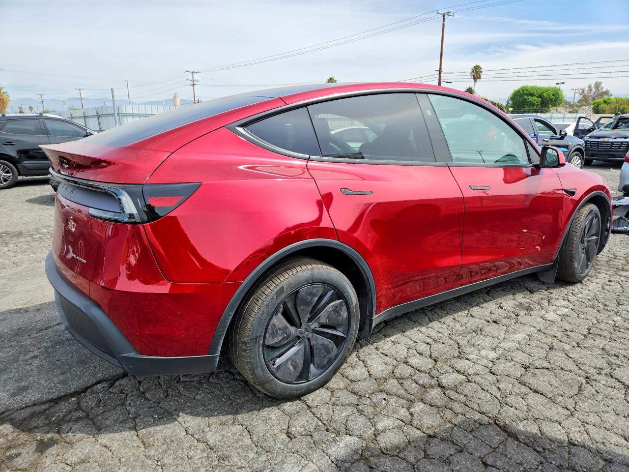 2026 Tesla Model Y - Фото 3