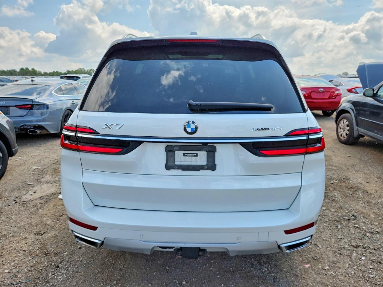 2023 BMW X7 xDrive40I - Фото 6