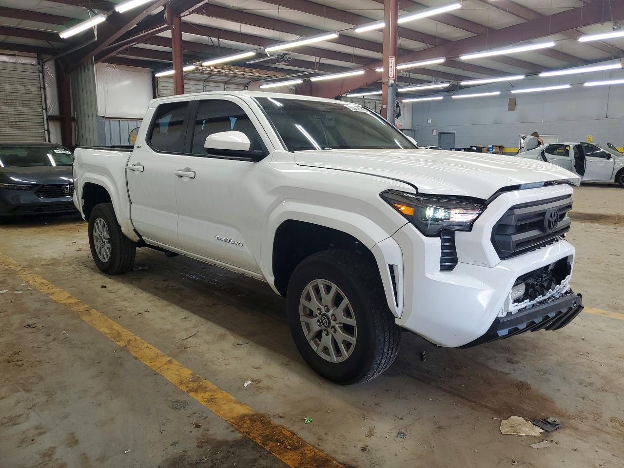 2024 Toyota Tacoma - Image 4