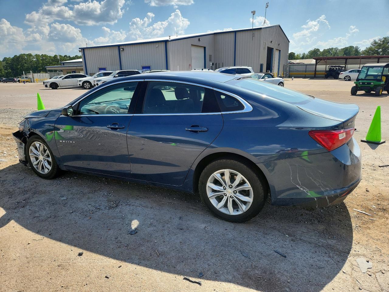 2024 Chevrolet Malibu Lt - Фото 2